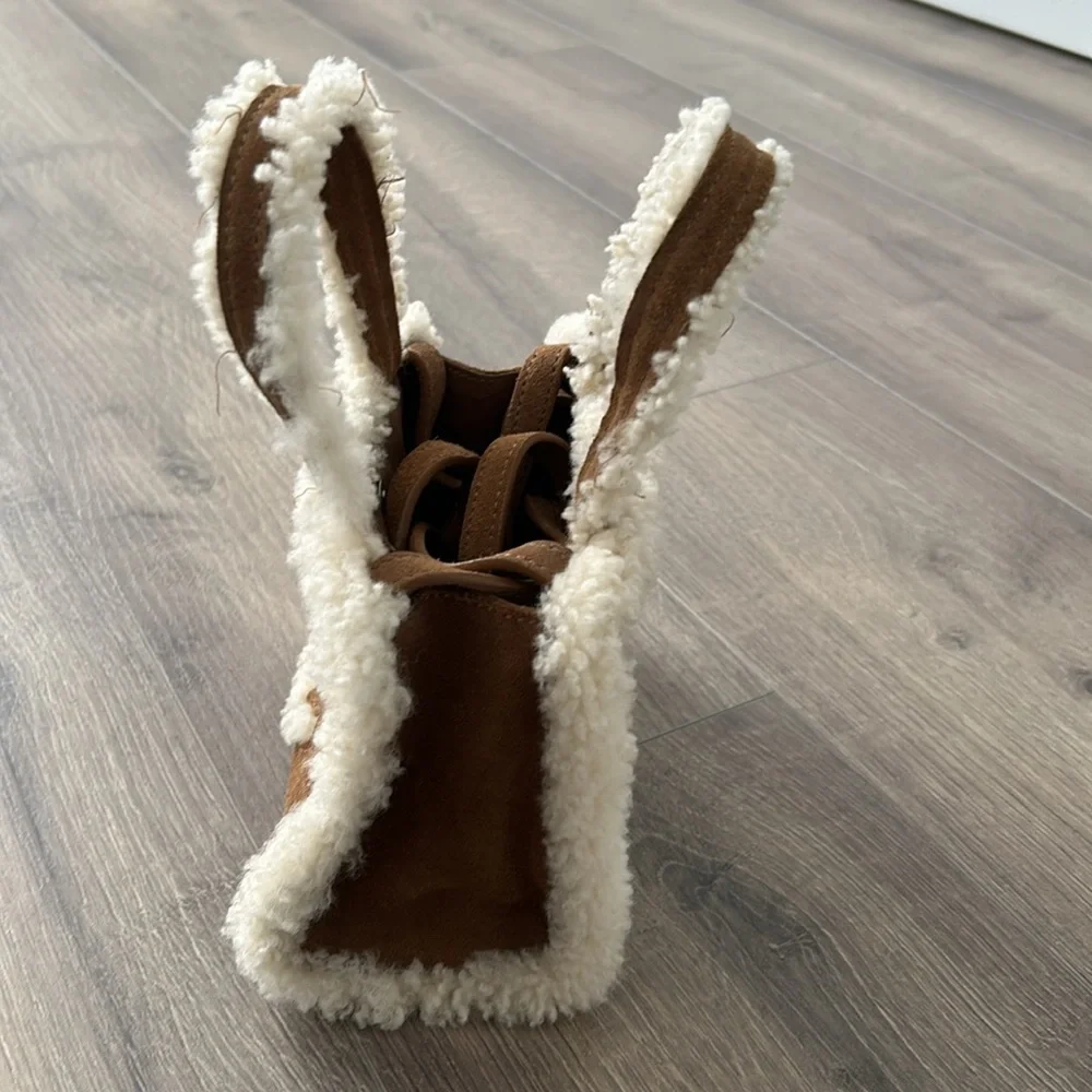 Telfar x Ugg small purse in chestnut - Picture 3 of 10